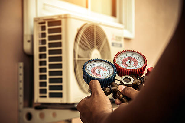Professional Ac Installation technician working in Hye, TX